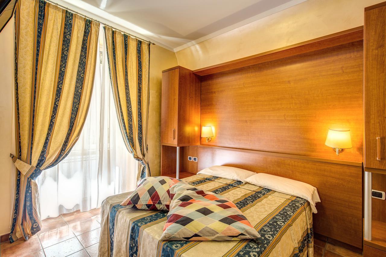Hotel Maryelen 2 โรม ภายนอก รูปภาพ